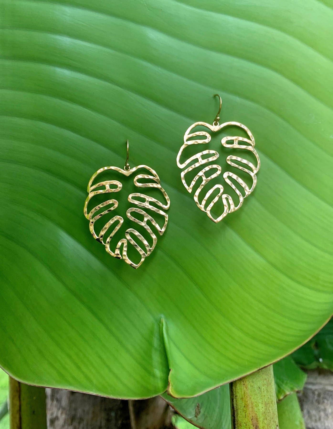 Ki Ele Medium Monstera Statement Drop Earrings