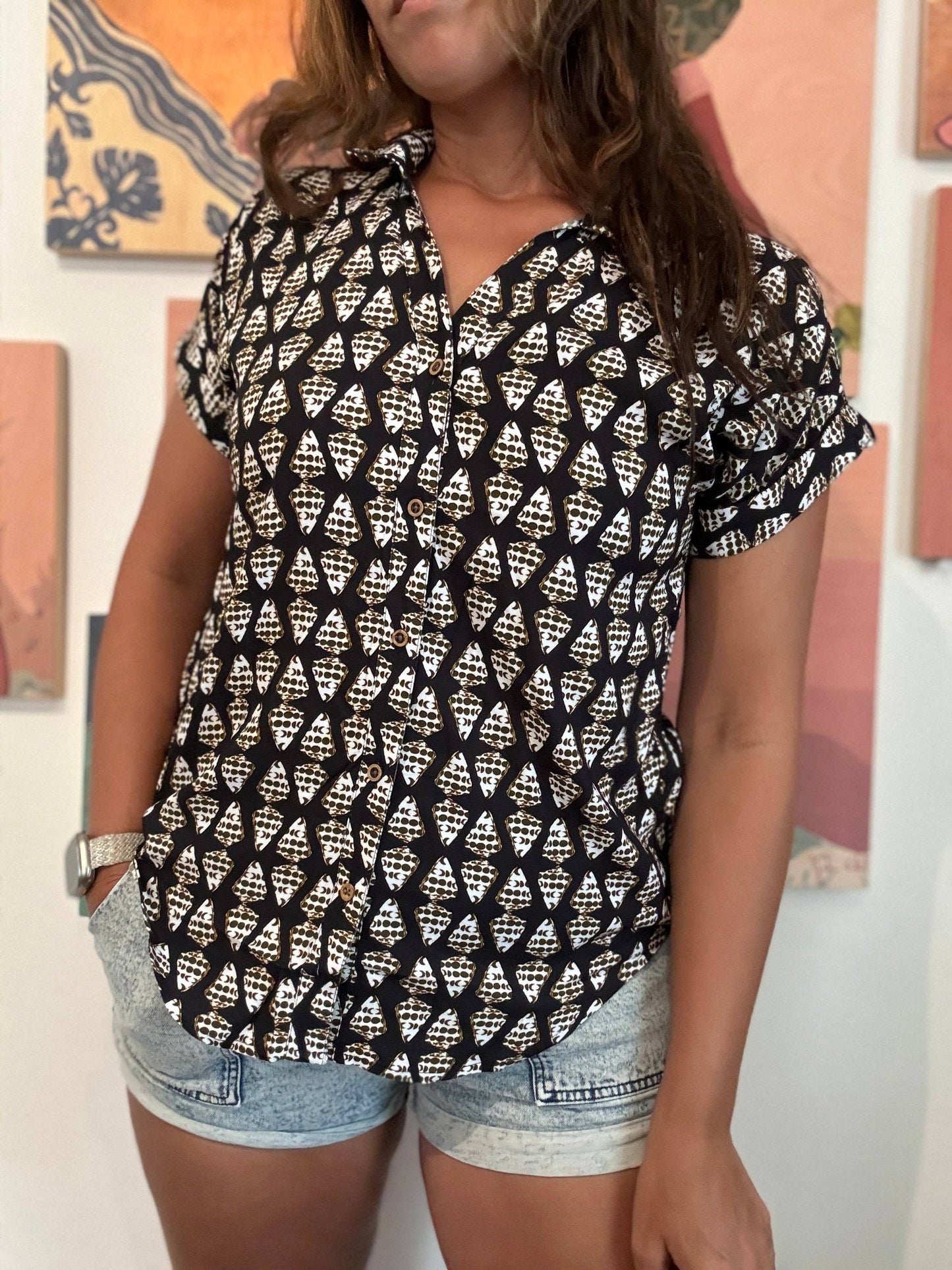 Person wearing Paradise Now Hawaii Womens Aloha Tee in Waiehu