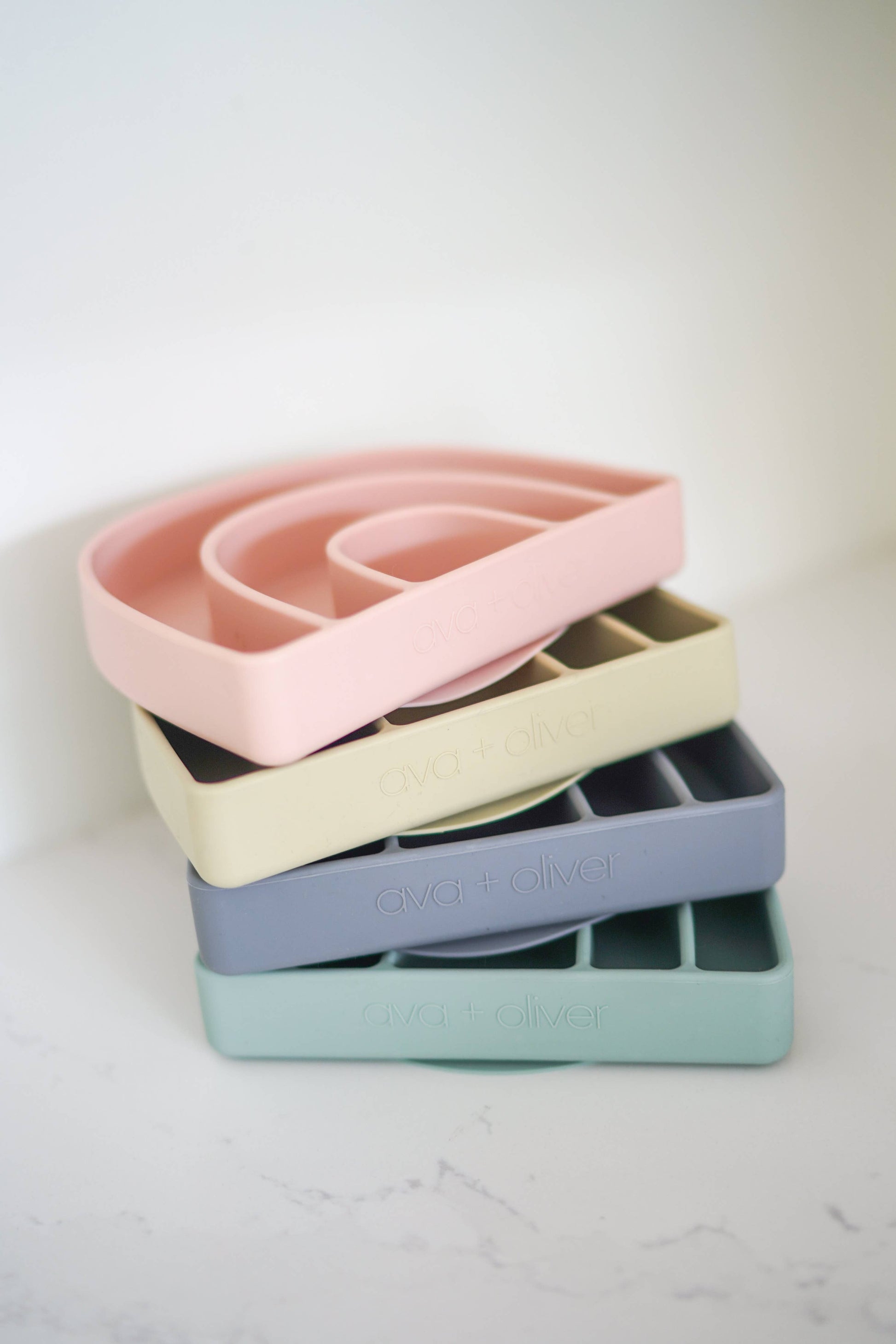ava oliver Rainbow Plate | Mint (variety)