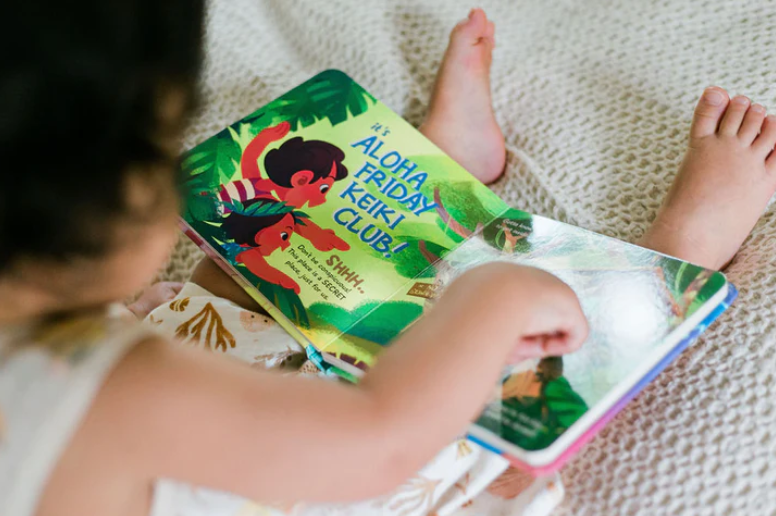 The Aloha Friday Keiki Club book by Keiki Kaukau